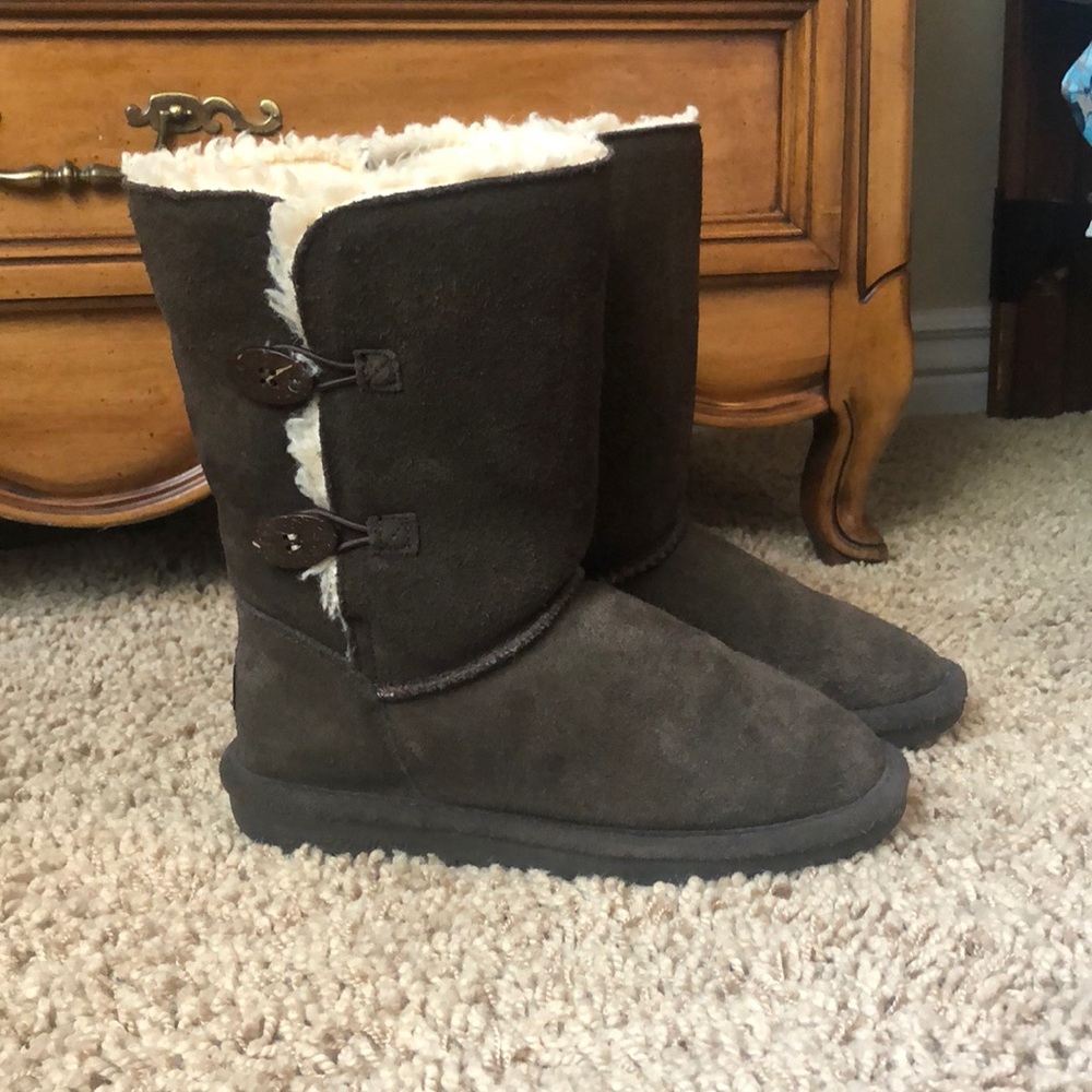 Bearpaw boots
